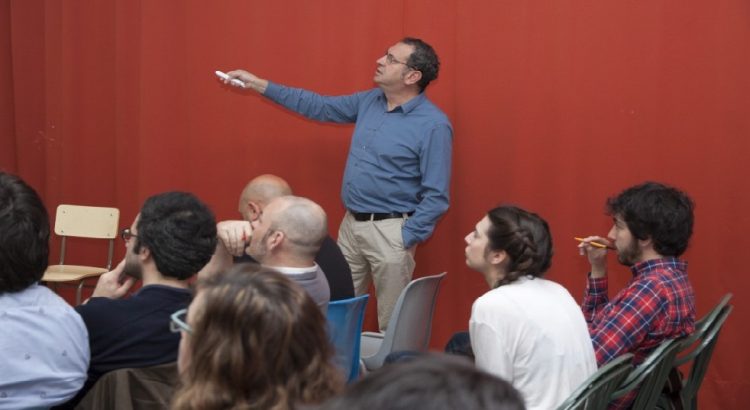 Iñaki Ábalos AS explica las claves de su obra a los alumnos de