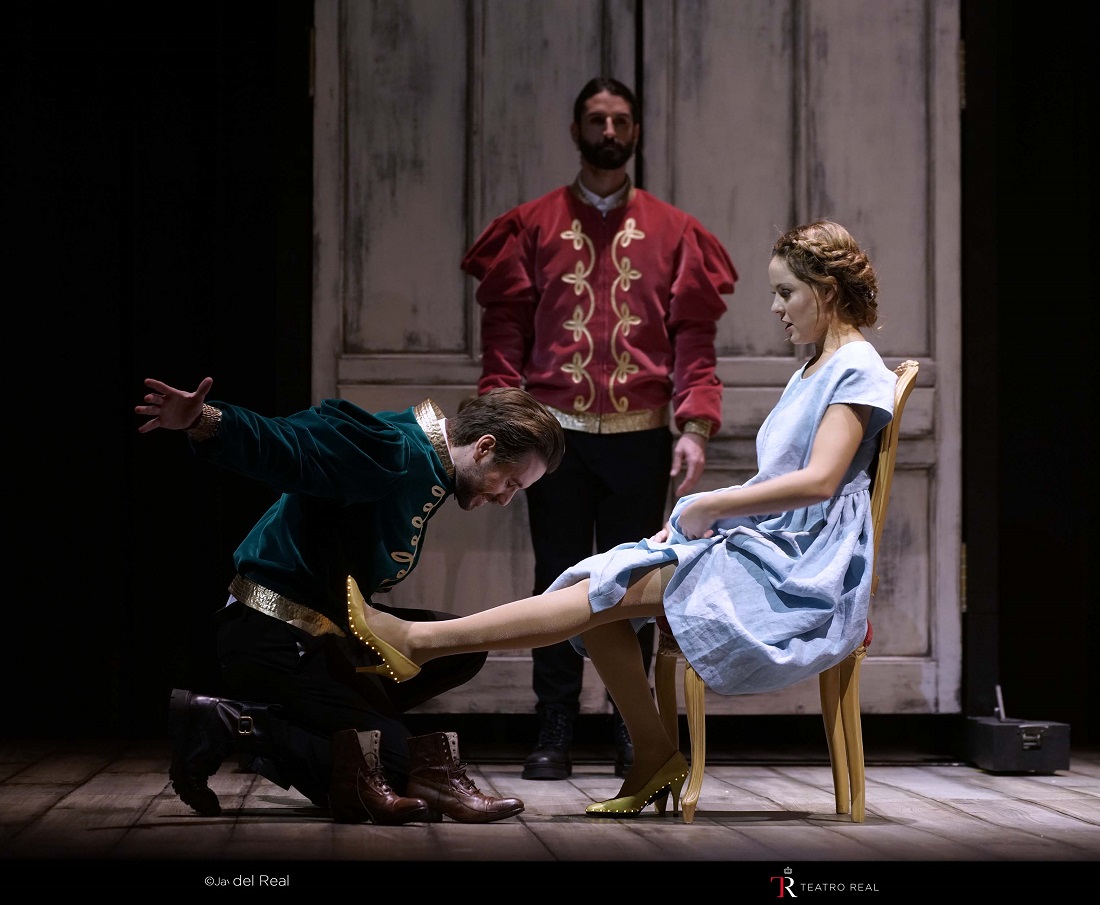 La música de Gioachino Rossini y de Pauline Viardot alumbran el vestido de  la Cenicienta - Actualidad NebrijaActualidad Nebrija